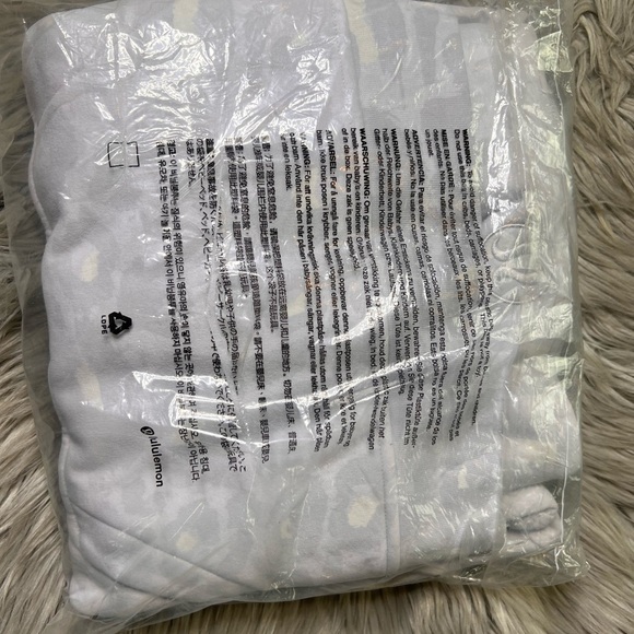 NWT lululemon scuba oversized half zip - Picture 5 of 5